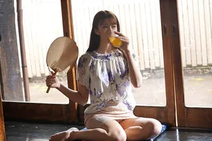 Mùa hè buồn chán ở quê phang cô vợ nhà đối diện thiếu thốn vì lấy ông chồng già