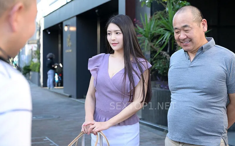 Thấy bà xã của nhân viên đẹp quá, quản lý lại có sở thích trả bài bà xã người khác nên đã…